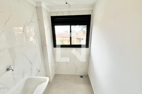 Cozinha e Área de Serviço de apartamento para alugar com 2 quartos, 45m² em Vila Paiva, São Paulo