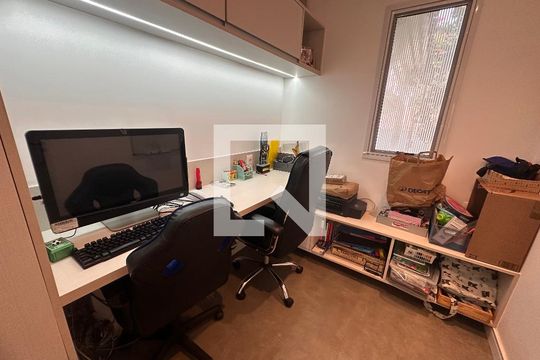 Escritório de casa de condomínio à venda com 4 quartos, 240m² em Chácara Monte Alegre, São Paulo