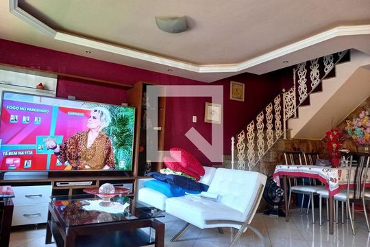 Casa para alugar com 4 quartos, 230m² em Senador Vasconcelos, Rio de Janeiro