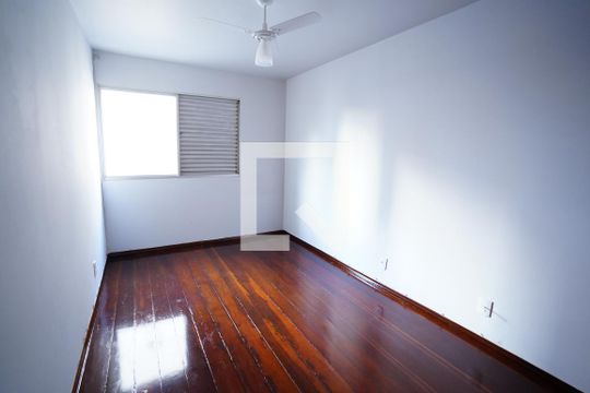 Quarto 2 de apartamento para alugar com 4 quartos, 120m² em Setor Bueno, Goiânia