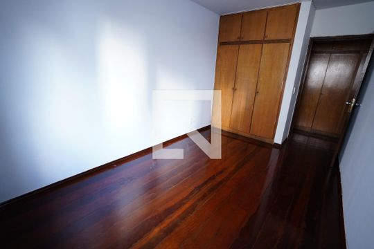 Quarto 3 de apartamento para alugar com 4 quartos, 120m² em Setor Bueno, Goiânia