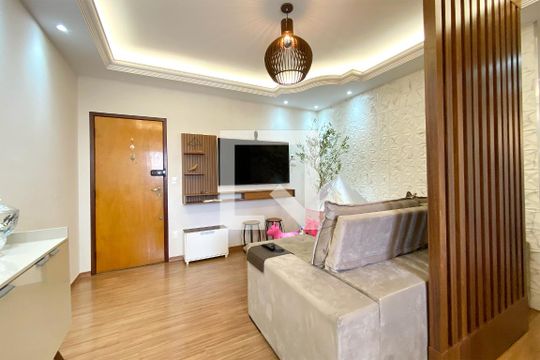 Sala de apartamento à venda com 3 quartos, 65m² em Ana Lúcia, Belo Horizonte
