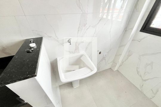 Cozinha e Área de Serviço de apartamento para alugar com 2 quartos, 45m² em Vila Paiva, São Paulo
