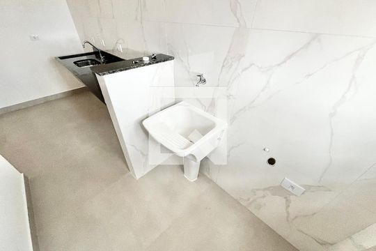 Cozinha e Área de Serviço de apartamento para alugar com 2 quartos, 45m² em Vila Paiva, São Paulo