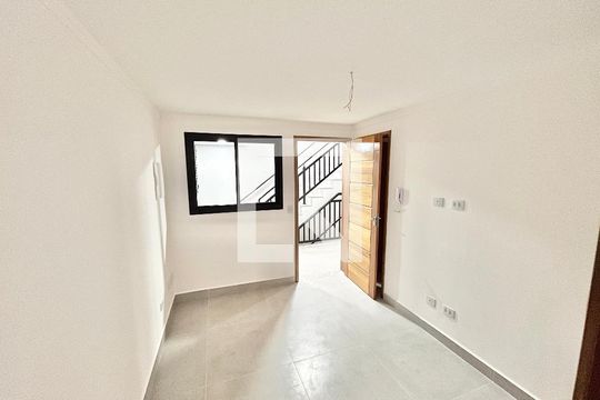Sala/Cozinha de apartamento para alugar com 2 quartos, 40m² em Vila Paiva, São Paulo