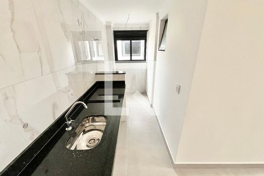 Cozinha e Área de Serviço de apartamento para alugar com 2 quartos, 40m² em Vila Paiva, São Paulo