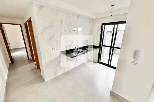 Sala/Cozinha de apartamento para alugar com 2 quartos, 48m² em Vila Paiva, São Paulo