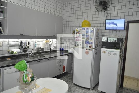 Casa à venda com 6 quartos, 280m² em Cachambi, Rio de Janeiro