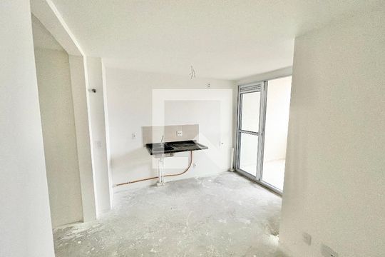 Sala/Cozinha de apartamento à venda com 1 quarto, 81m² em Parada Inglesa, São Paulo