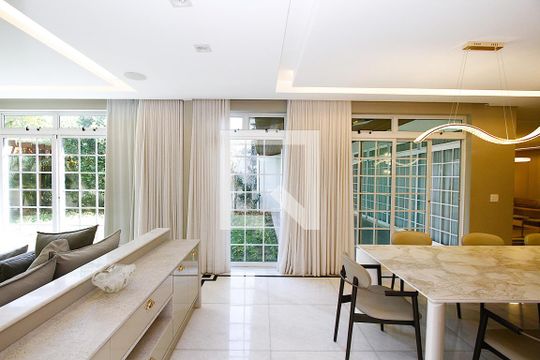 Sala de casa à venda com 5 quartos, 360m² em Belvedere, Belo Horizonte