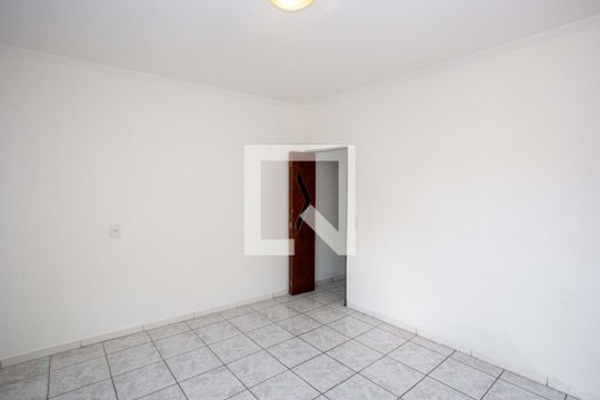 Quarto de casa para alugar com 1 quarto, 40m² em Eldorado, Diadema