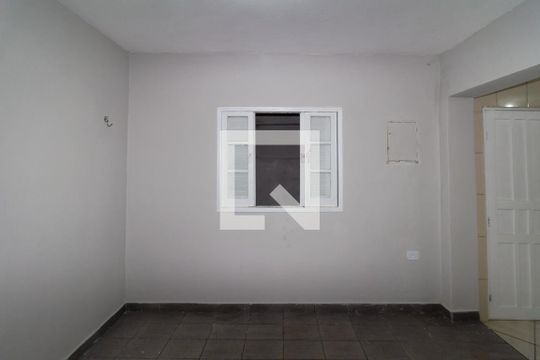 Quarto 2 de casa para alugar com 2 quartos, 70m² em São Rafael, São Paulo