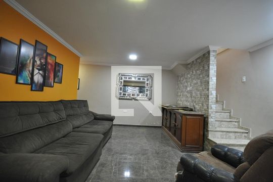 Sala de casa à venda com 2 quartos, 250m² em Tres Cruzes, São Paulo