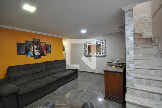 Casa para alugar com 2 quartos, 250m² em Tres Cruzes, São Paulo