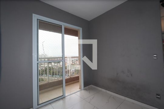Sala de apartamento à venda com 2 quartos, 42m² em Sítio da Figueira, São Paulo