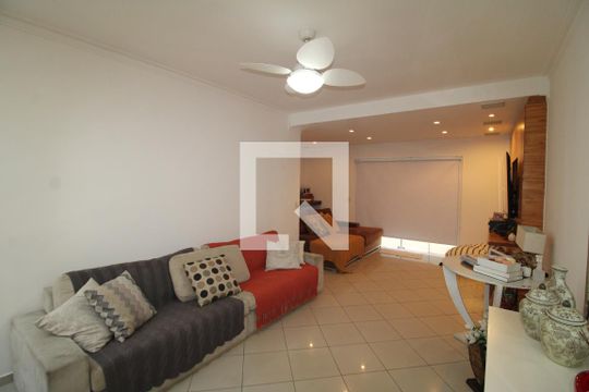Sala de casa à venda com 3 quartos, 320m² em Vila Barbosa, São Paulo
