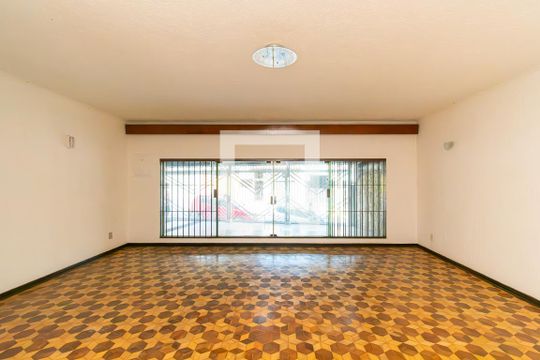 Sala de casa à venda com 3 quartos, 325m² em Vila Fatima, São Paulo