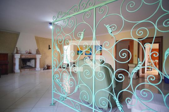 Hall de Entrada de casa para alugar com 5 quartos, 320m² em Vila Jardim, Porto Alegre