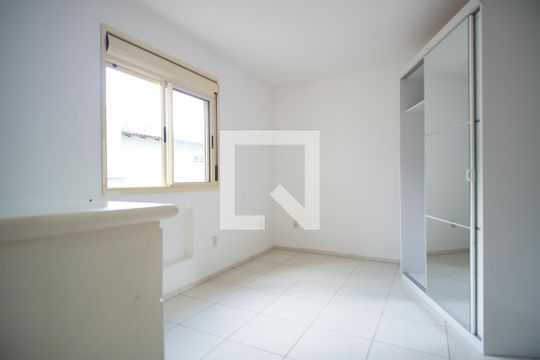 Suíte de apartamento para alugar com 2 quartos, 68m² em Sarandi, Porto Alegre