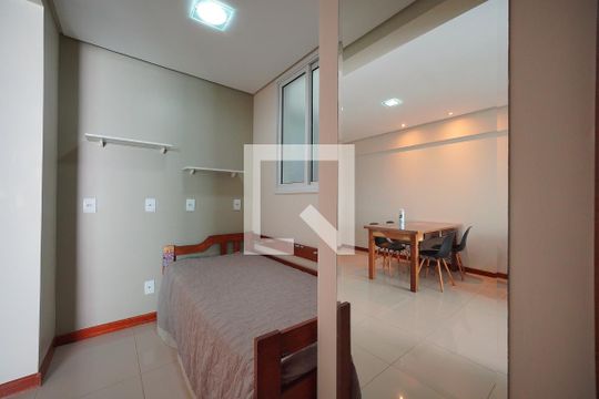 Dormitório de apartamento para alugar com 1 quarto, 53m² em Campeche, Florianópolis