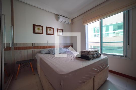 Quarto de apartamento para alugar com 1 quarto, 53m² em Campeche, Florianópolis