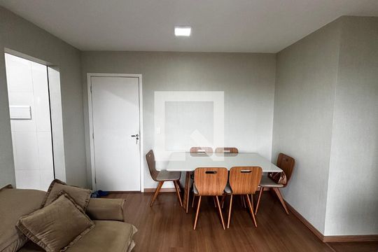 Apartamento à venda com 2 quartos, 56m² em Jardim Cristiane, Santo André
