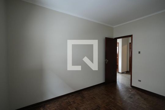 Quarto 1 de casa à venda com 3 quartos, 199m² em Vila Curuçá, Santo André