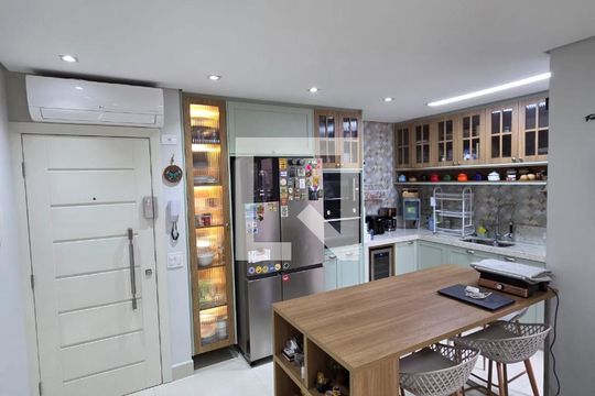 Cozinha de apartamento à venda com 3 quartos, 70m² em Vila Santa Teresa, Santo André