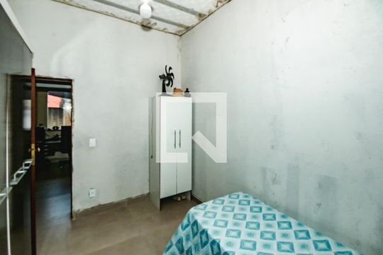 Casa à venda com 3 quartos, 160m² em Floramar, Belo Horizonte