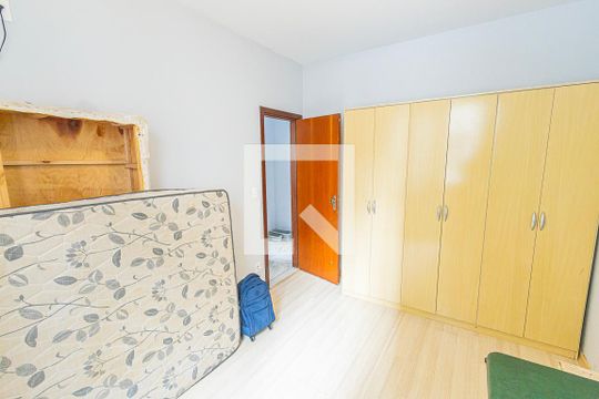 Quarto 1 de apartamento à venda com 3 quartos, 70m² em Heliópolis, Belo Horizonte