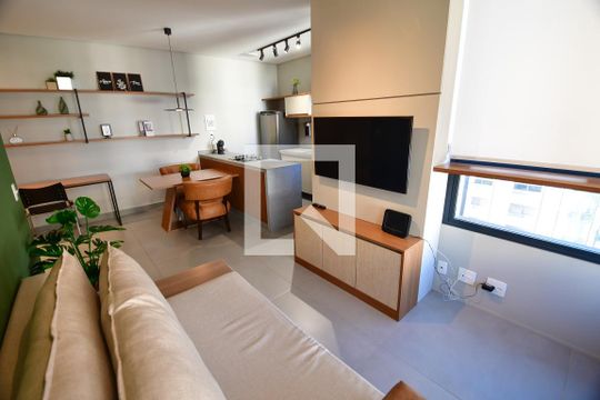 Sala de apartamento para alugar com 1 quarto, 46m² em Centro, Campinas