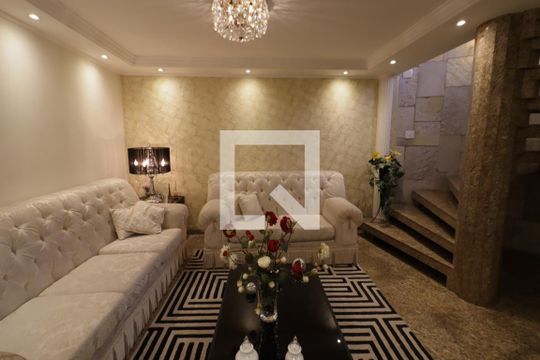 Sala de casa à venda com 2 quartos, 200m² em Pestana, Osasco