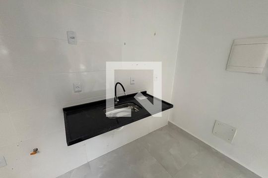 Sala/cozinha de apartamento à venda com 2 quartos, 38m² em Cidade Antônio Estêvão de Carvalho, São Paulo