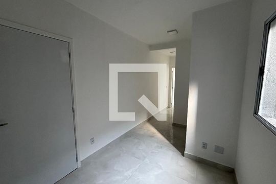 Sala/cozinha de apartamento à venda com 2 quartos, 38m² em Cidade Antônio Estêvão de Carvalho, São Paulo