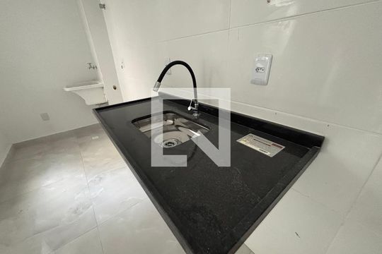 Sala/cozinha de apartamento à venda com 2 quartos, 38m² em Cidade Antônio Estêvão de Carvalho, São Paulo