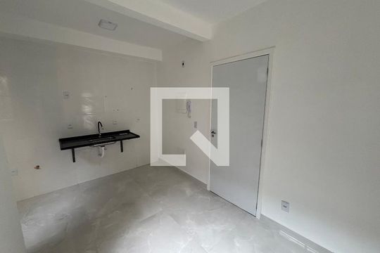 Sala/cozinha de apartamento à venda com 2 quartos, 38m² em Cidade Antônio Estêvão de Carvalho, São Paulo