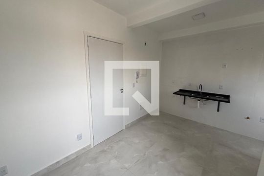 Sala/cozinha de apartamento à venda com 2 quartos, 38m² em Cidade Antônio Estêvão de Carvalho, São Paulo