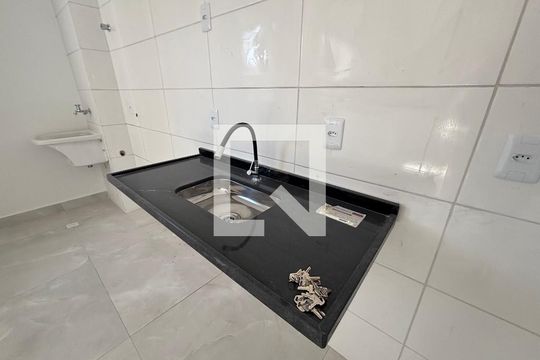 Sala/cozinha de apartamento à venda com 1 quarto, 30m² em Cidade Antônio Estêvão de Carvalho, São Paulo