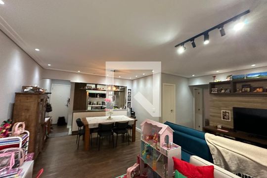 Sala de apartamento à venda com 3 quartos, 105m² em Jardim Tupanci, Barueri