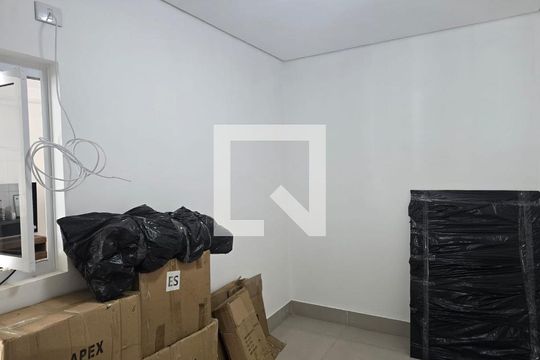 Quarto 02 de kitnet/studio para alugar com 2 quartos, 92m² em Jardim Presidente Dutra , Guarulhos