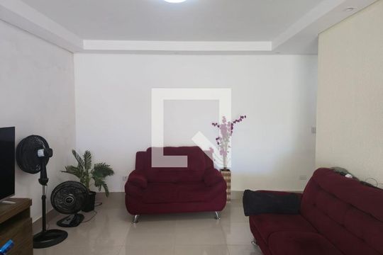 Sala  de kitnet/studio para alugar com 2 quartos, 92m² em Jardim Presidente Dutra , Guarulhos