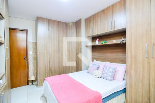 Quarto 1 de casa à venda com 2 quartos, 125m² em Portal dos Gramados, Guarulhos