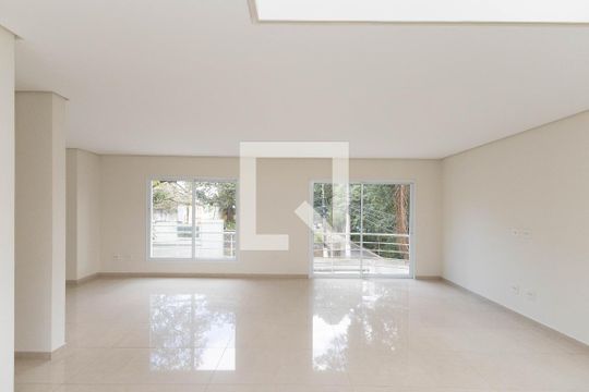 Sala de casa à venda com 4 quartos, 500m² em Tremembé, São Paulo