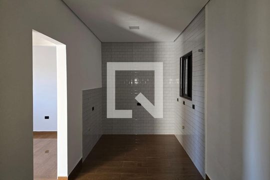 Sala / Cozinha de kitnet/studio para alugar com 2 quartos, 34m² em Jardim Presidente Dutra, Guarulhos
