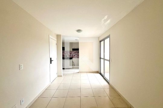 Sala de apartamento à venda com 2 quartos, 60m² em Serrano, Belo Horizonte