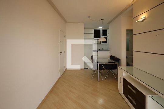 Sala de estar e sala de jantar de apartamento à venda com 1 quarto, 50m² em Chácara Santo Antônio (zona Sul), São Paulo