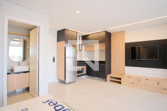 Kitnet/Studio para alugar com 1 quarto, 42m² em Vila Gomes Cardim, São Paulo