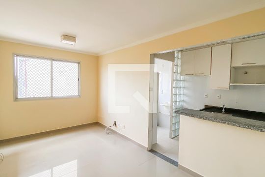 Sala de apartamento à venda com 2 quartos, 47m² em Vila Paulistania, São Paulo