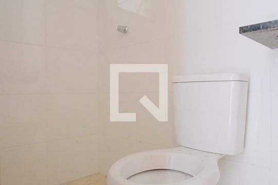 Banheiro de apartamento à venda com 1 quarto, 40m² em Vila Carrão, São Paulo