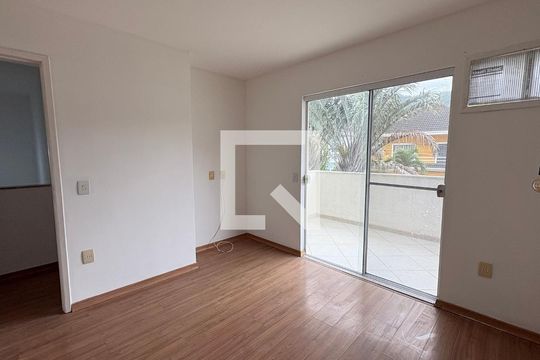Casa para alugar com 3 quartos, 188m² em Vargem Pequena, Rio de Janeiro